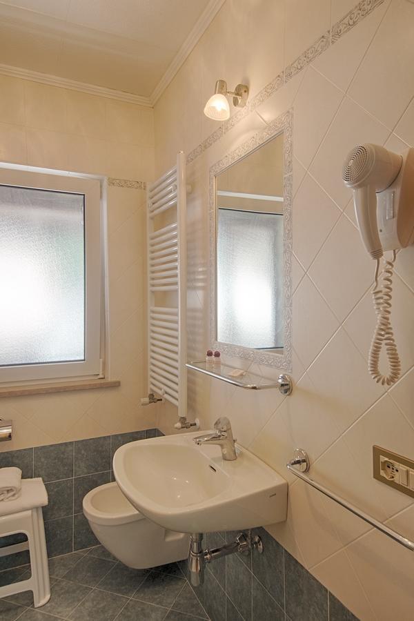 Hotel Aurora Рокка-Пьеторе Экстерьер фото